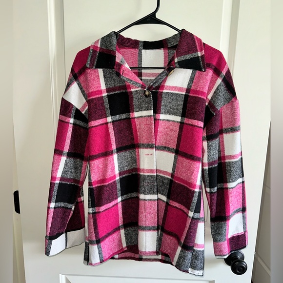 Women’s Pink Flannel Shacket Jacket Plaid Button Down - Picture 3 of 6